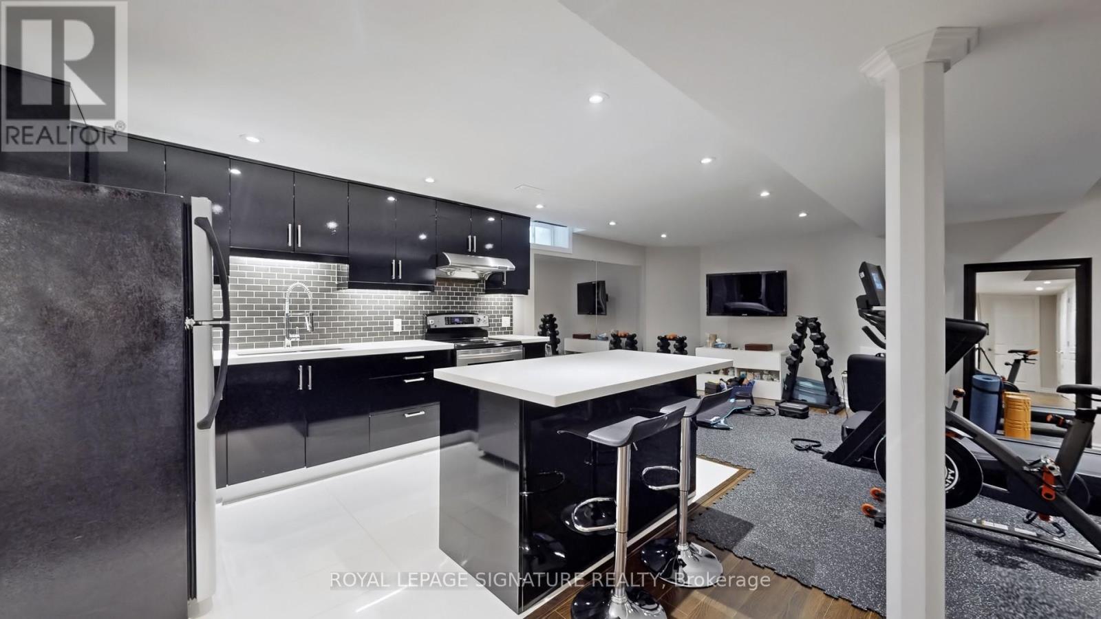 Photo 16 of 10 Foxton Road, Markham ON