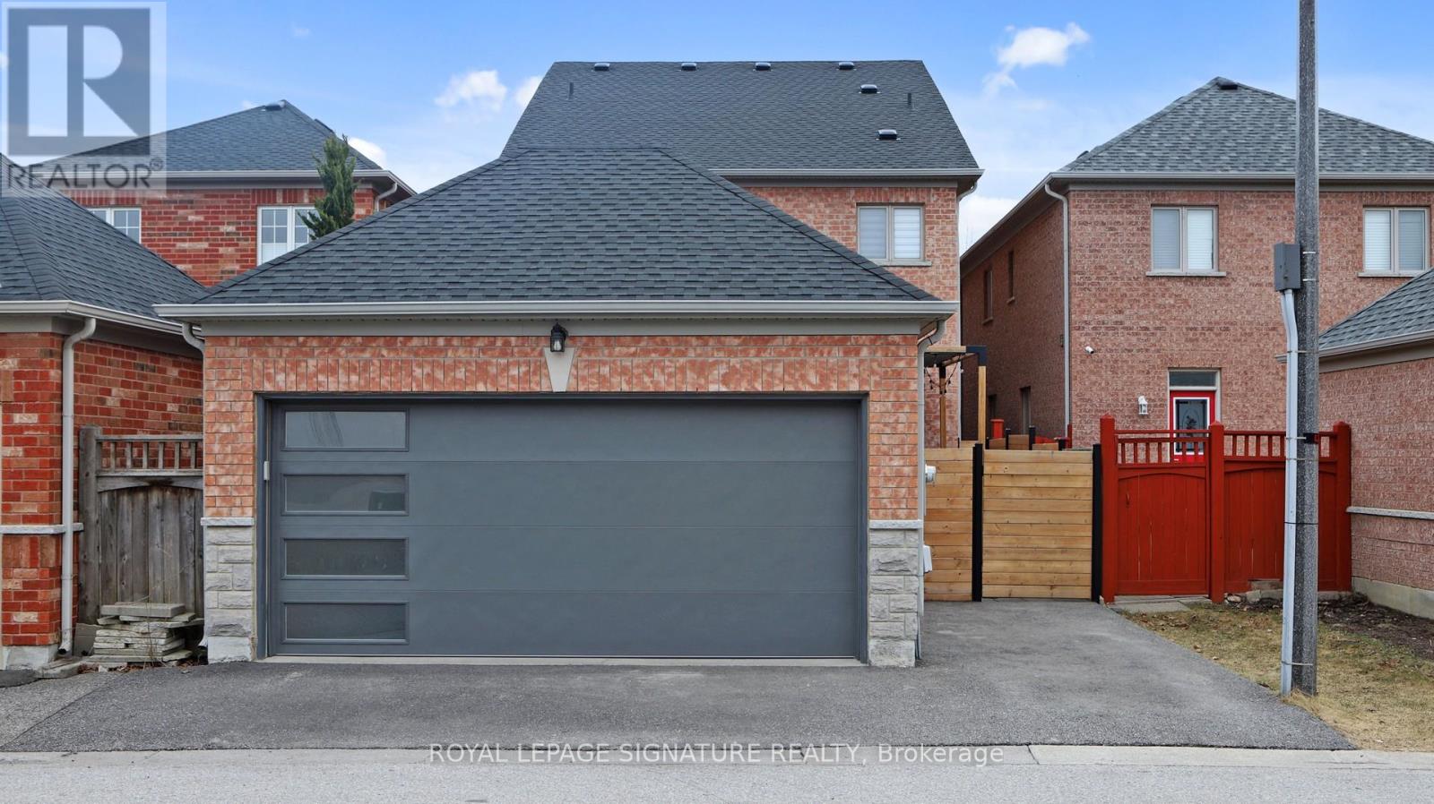 Photo 3 of 10 Foxton Road, Markham ON