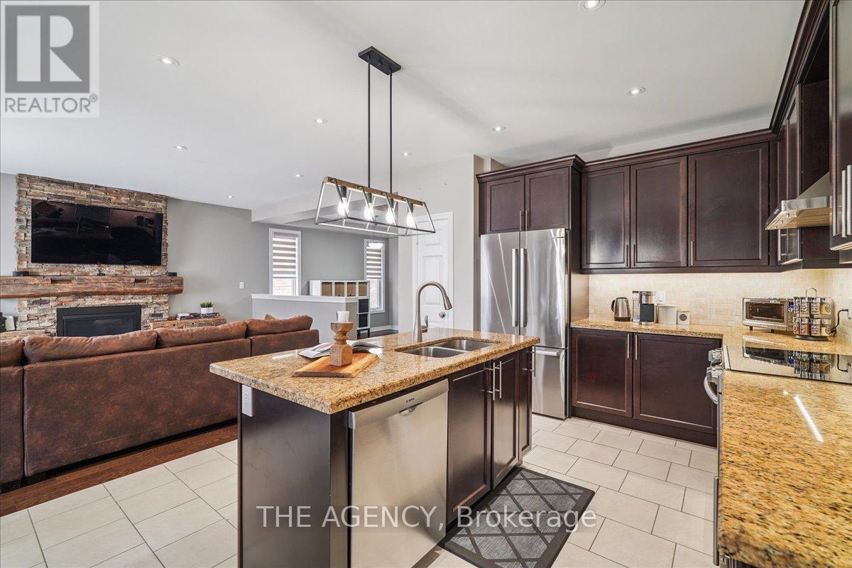 Photo 11 of 77 Sharpe Crescent, New Tecumseth ON