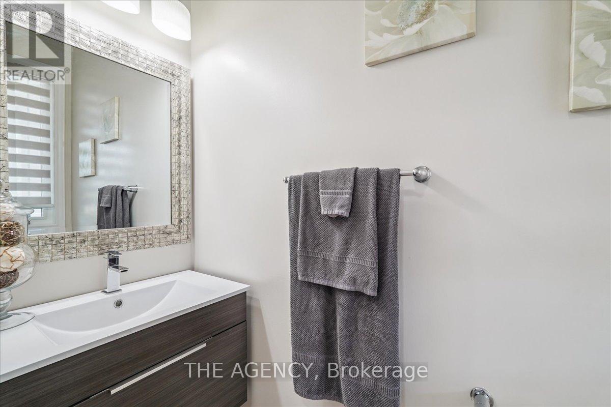 Photo 20 of 77 Sharpe Crescent, New Tecumseth ON