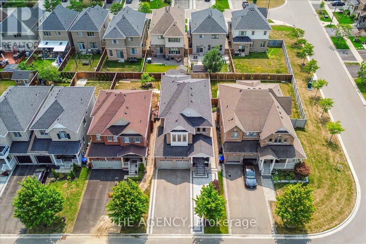 Photo 22 of 77 Sharpe Crescent, New Tecumseth ON