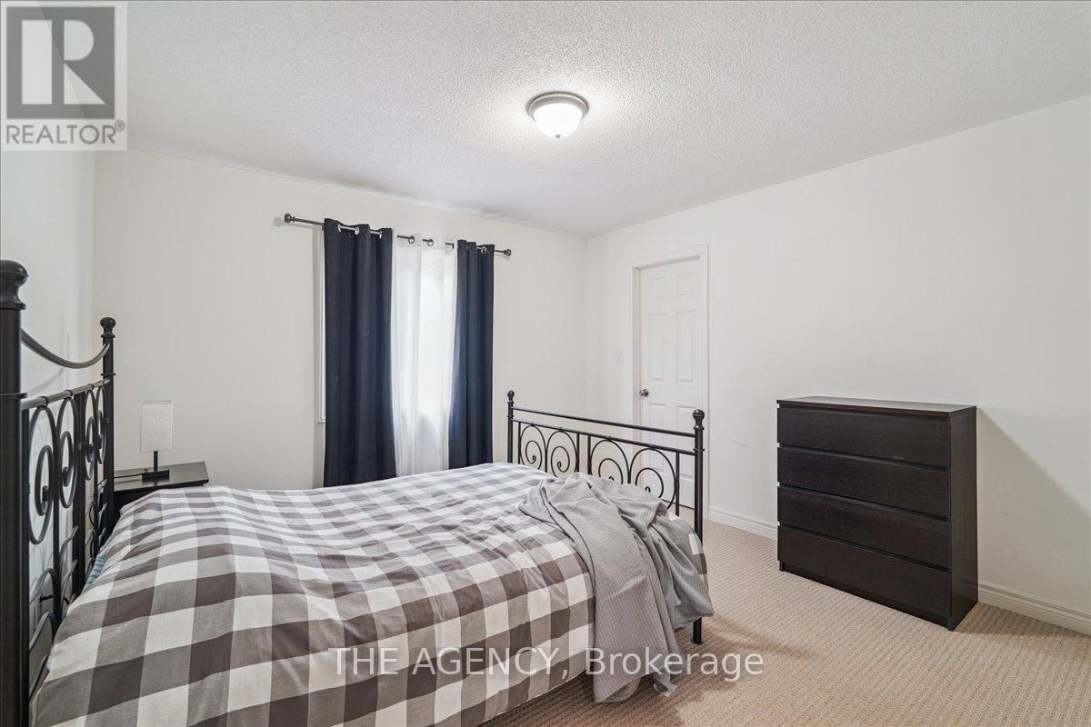 Photo 40 of 77 Sharpe Crescent, New Tecumseth ON