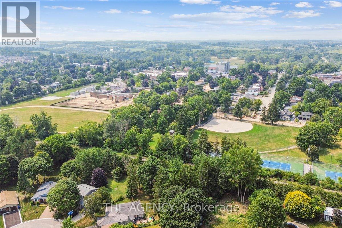 Photo 26 of 77 Sharpe Crescent, New Tecumseth ON