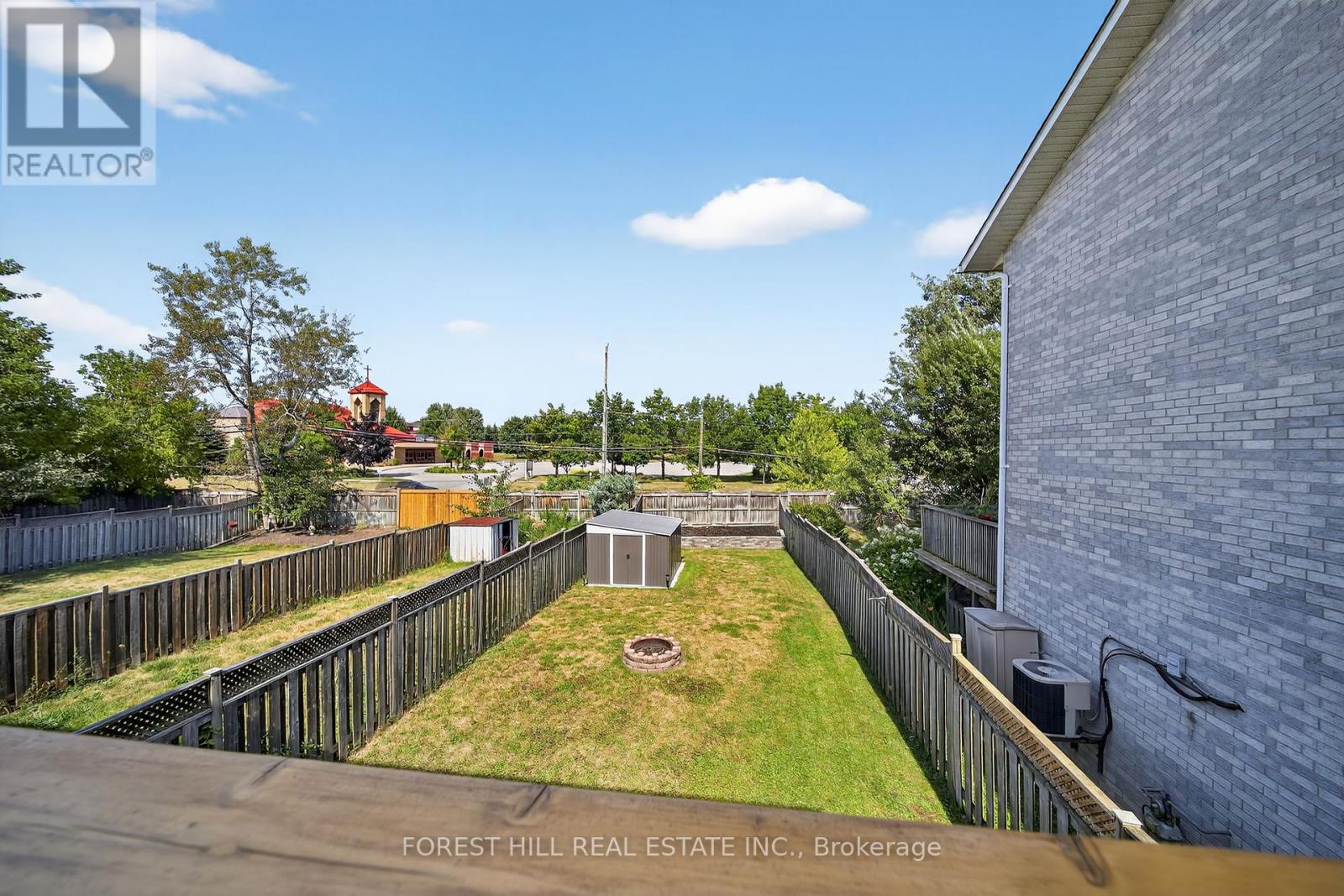 Photo 19 of 37 Hattie Court, Georgina ON