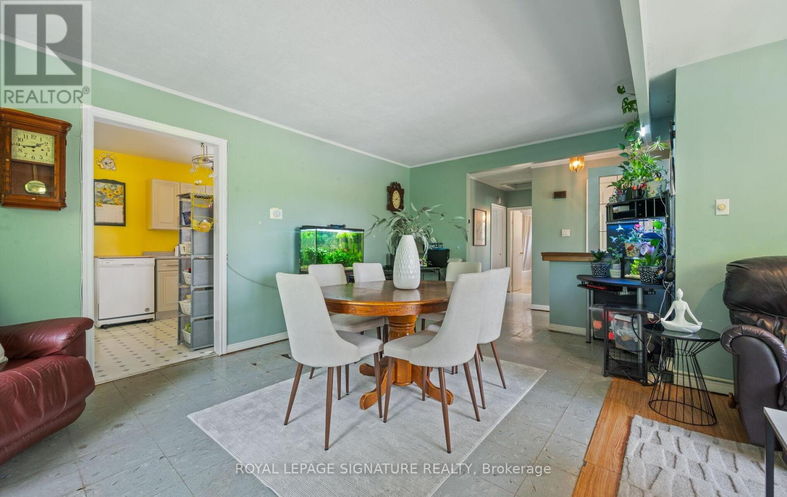 Photo 22 of 1359 10th Line, Innisfil ON