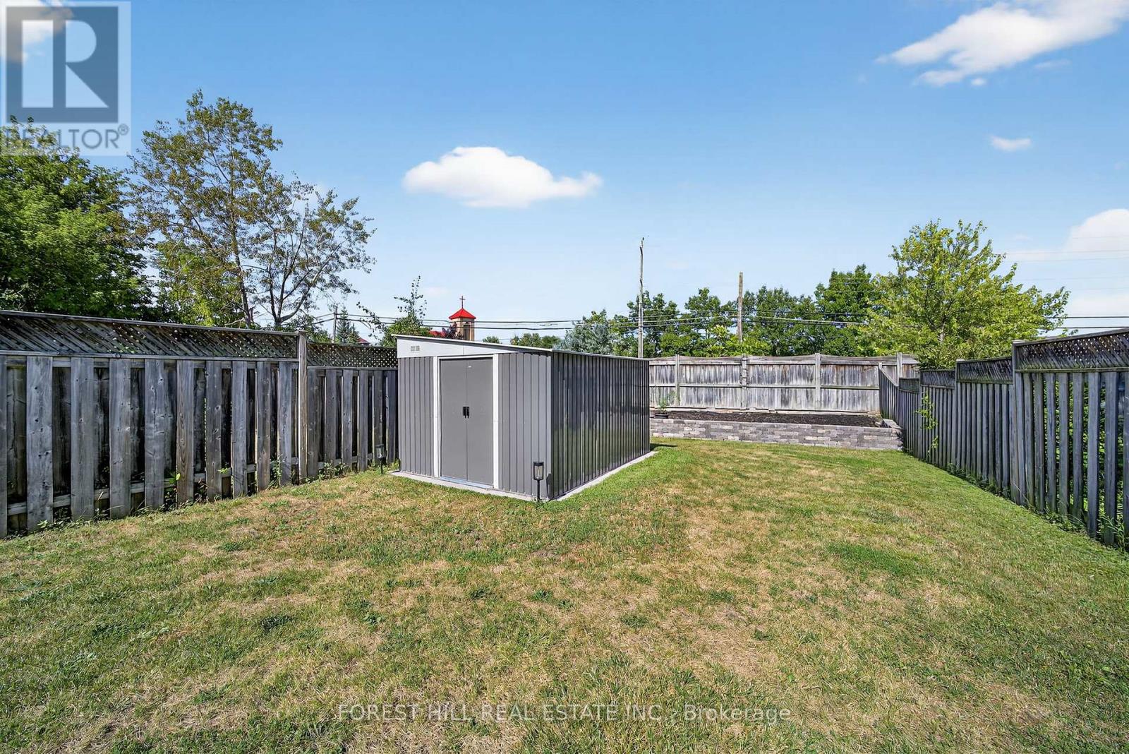 Photo 5 of 37 Hattie Court, Georgina ON