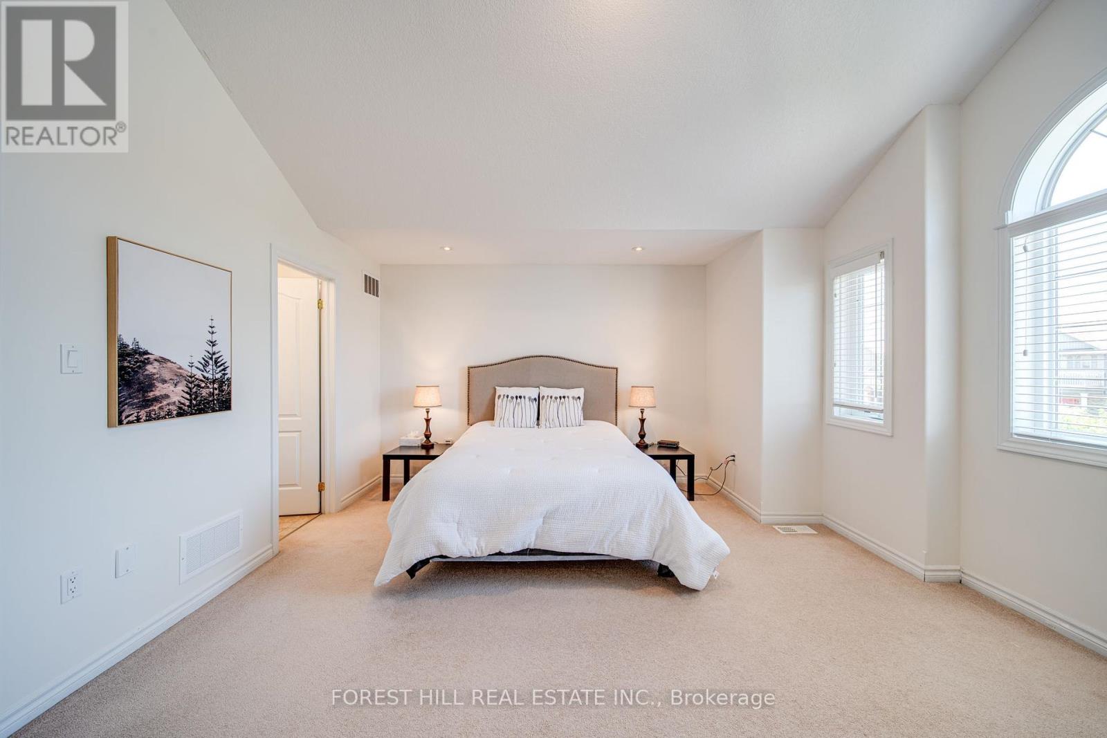 Photo 14 of 54 Chamberlain Crescent, Collingwood ON
