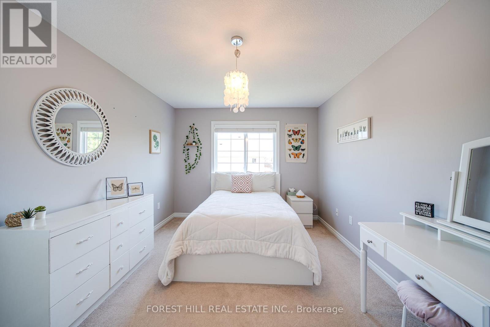 Photo 34 of 54 Chamberlain Crescent, Collingwood ON