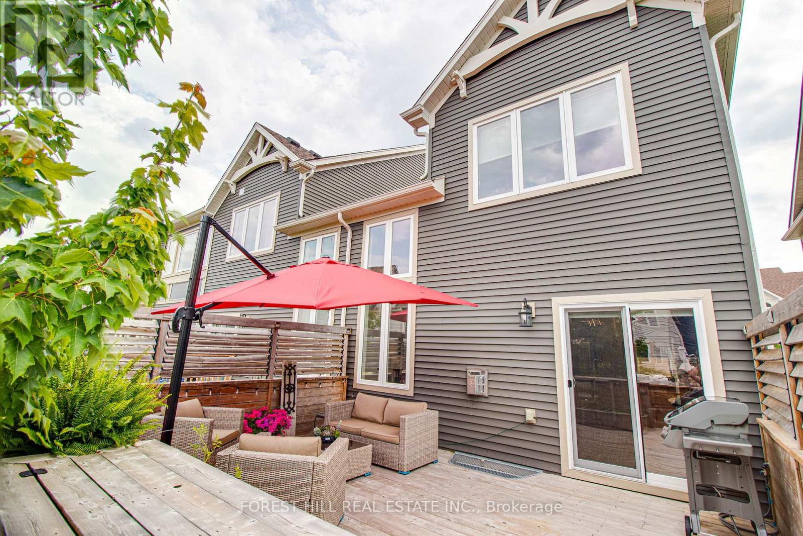 Photo 6 of 17 Gregory Avenue, Collingwood ON