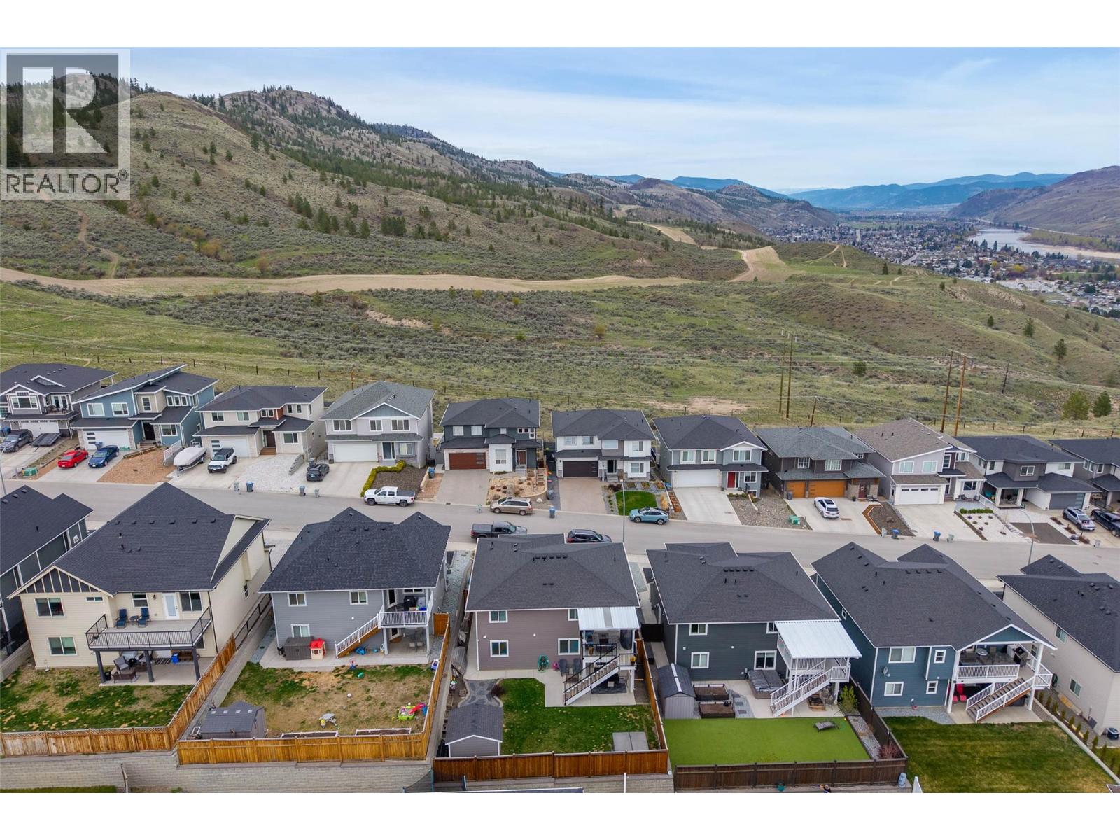 Photo 10 of 2270 Saddleback Drive, Kamloops BC