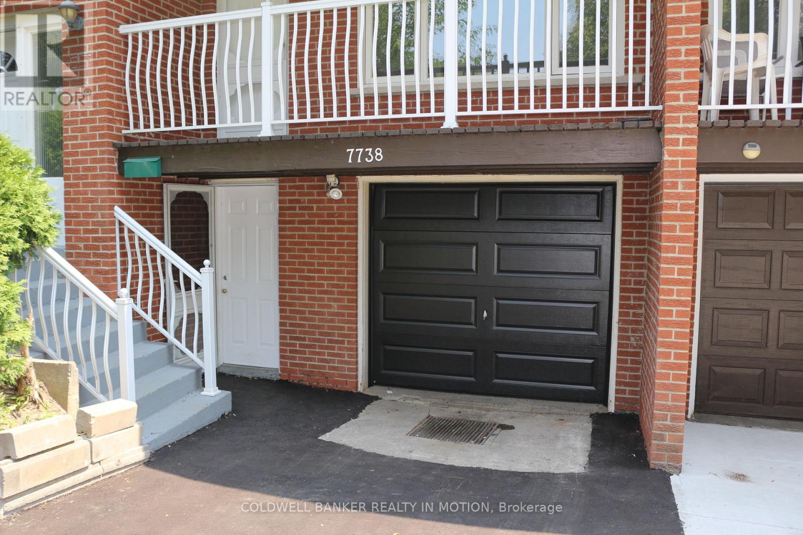 Photo 11 of 7738 Kittridge Drive, Mississauga ON