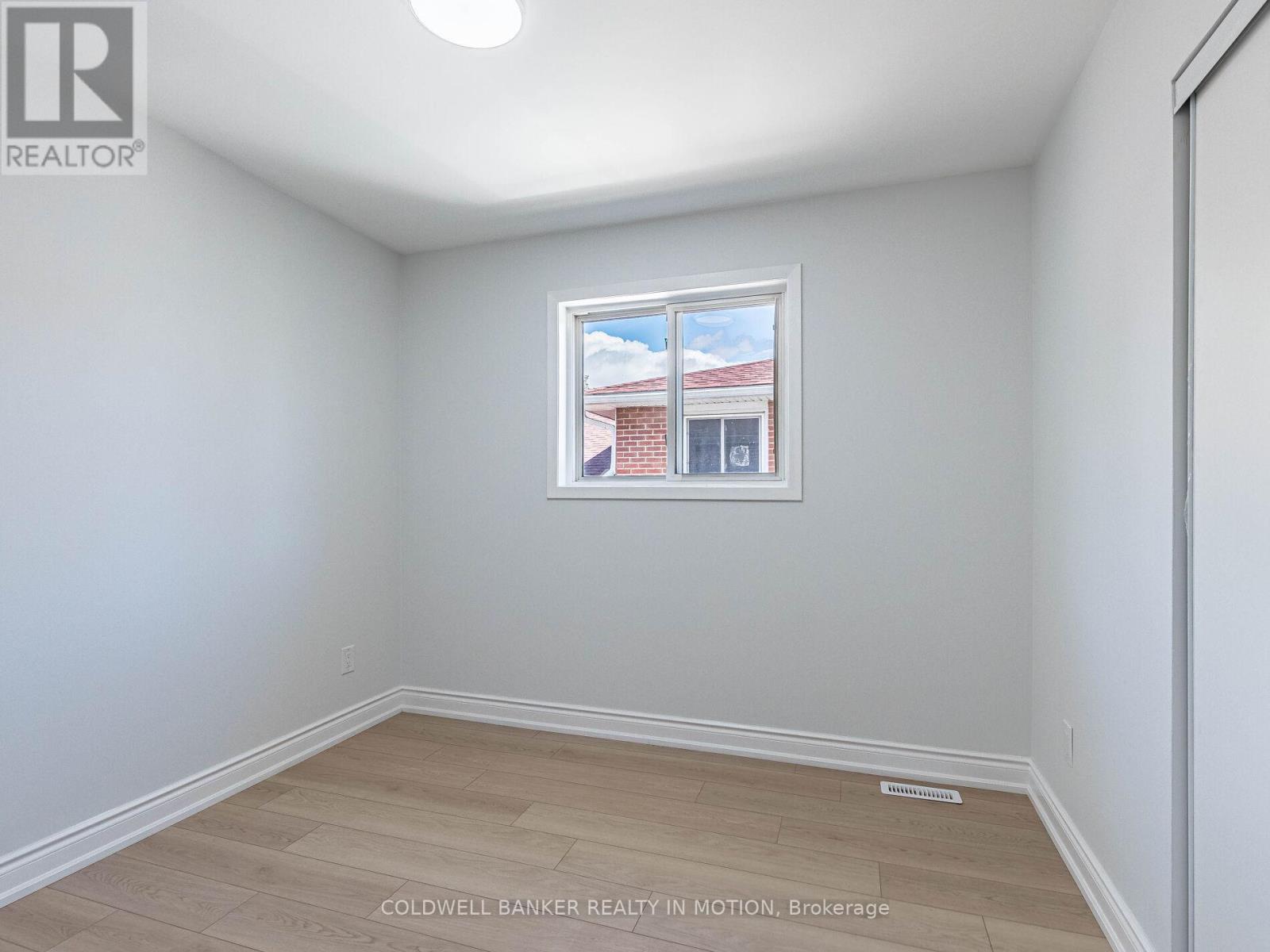 Photo 31 of 7738 Kittridge Drive, Mississauga ON