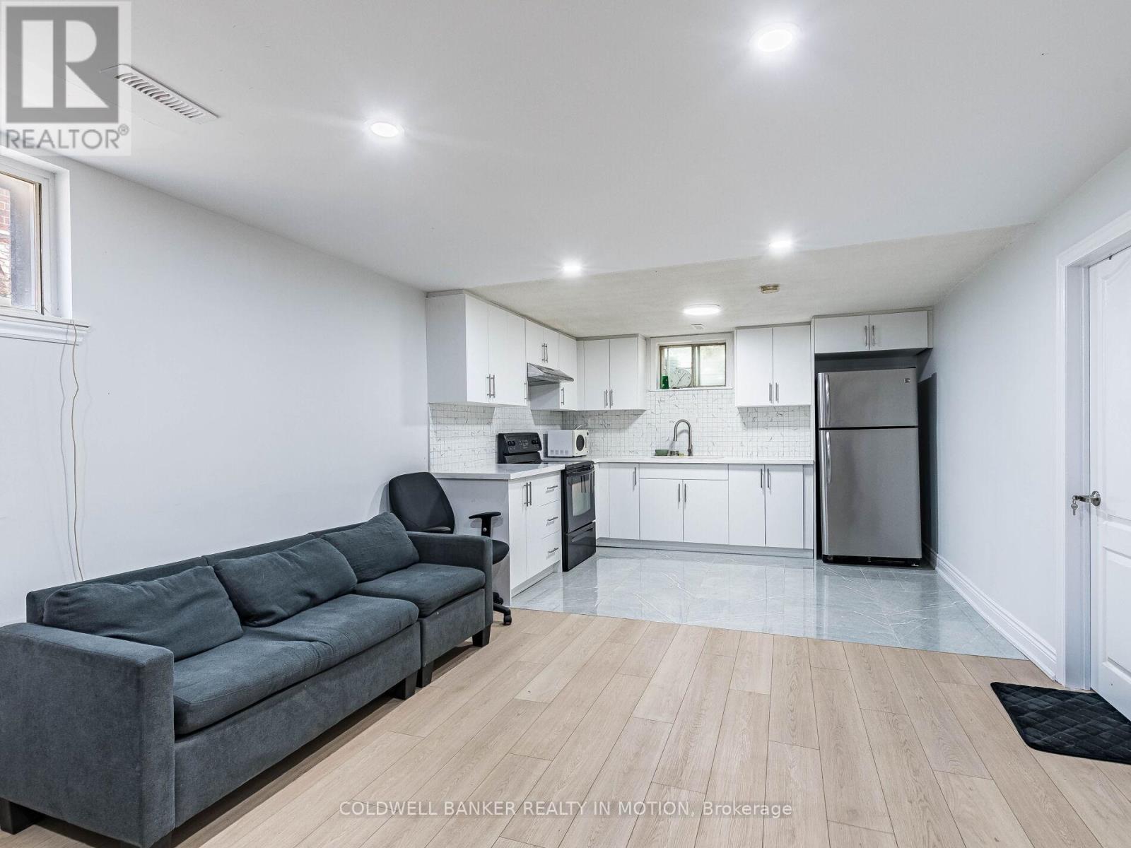 Photo 39 of 7738 Kittridge Drive, Mississauga ON