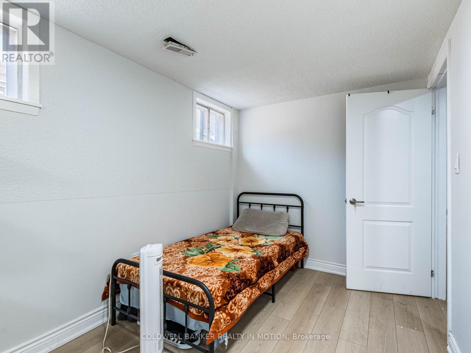 Photo 21 of 7738 Kittridge Drive, Mississauga ON