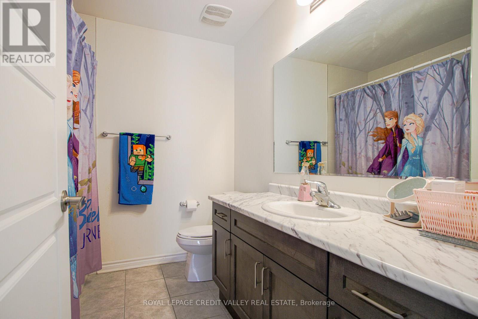 Photo 20 of 1229 Rose Way, Milton ON