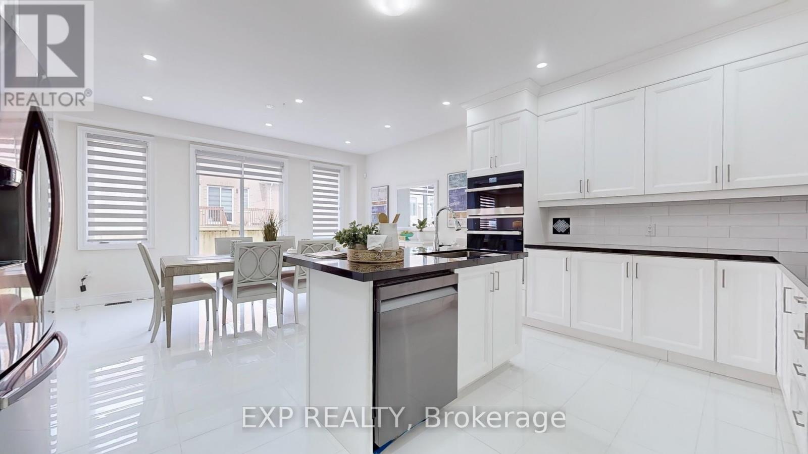 Photo 16 of 15 Frost Street, Brampton ON