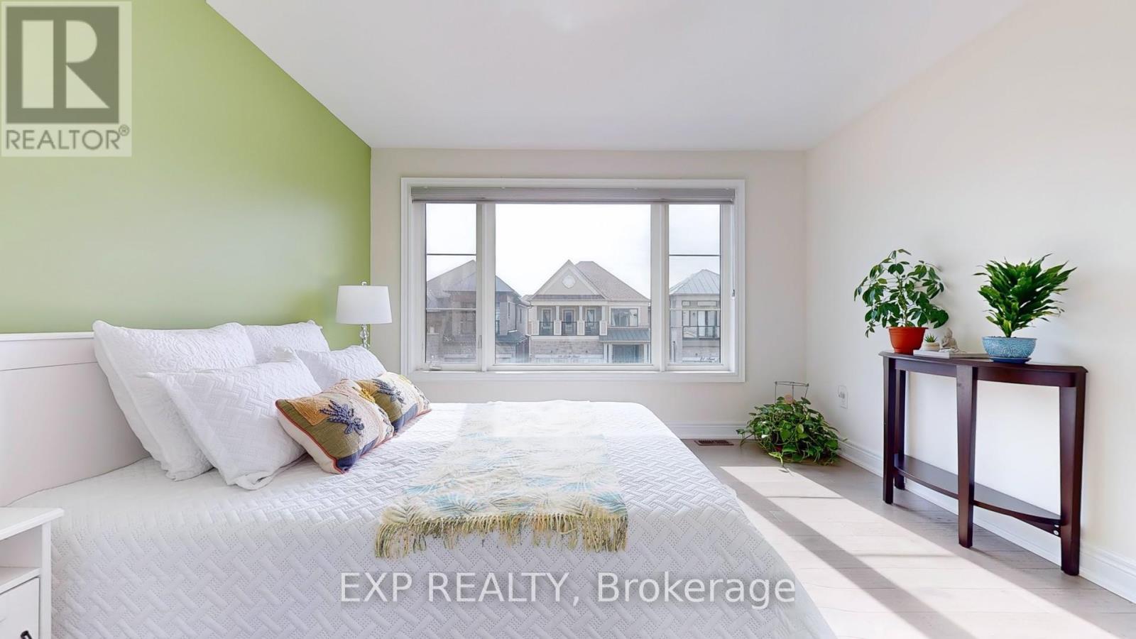 Photo 35 of 15 Frost Street, Brampton ON