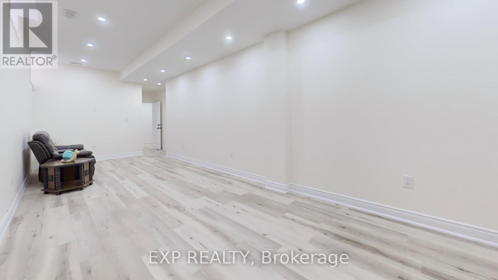 Photo 41 of 15 Frost Street, Brampton ON