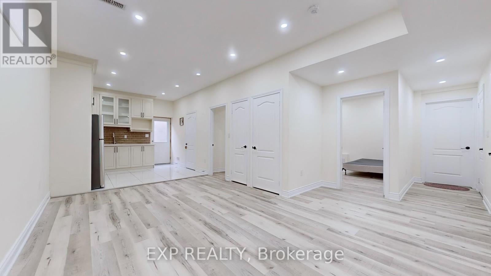 Photo 42 of 15 Frost Street, Brampton ON