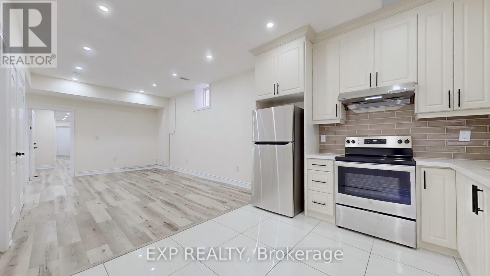 Photo 44 of 15 Frost Street, Brampton ON