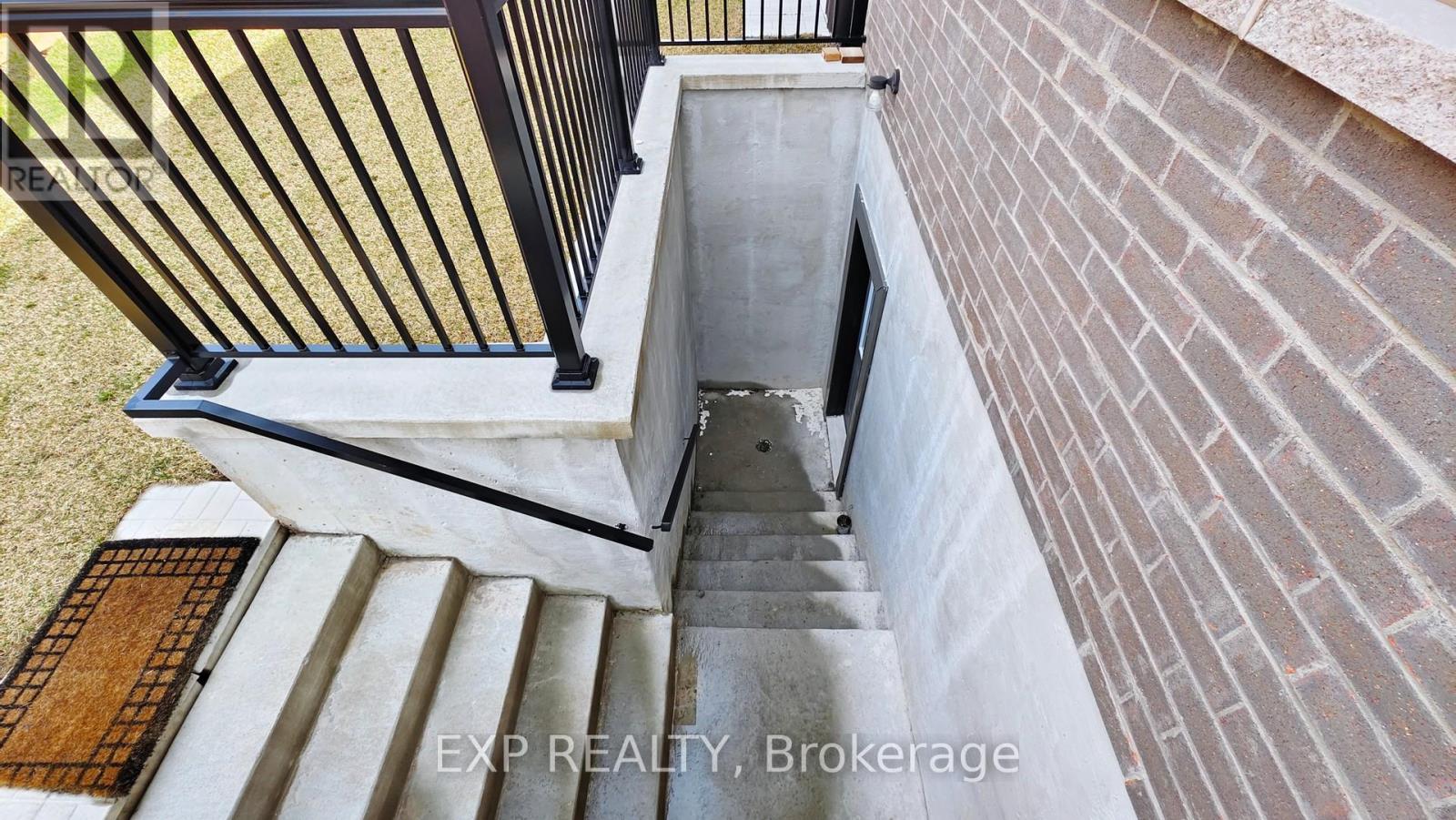 Photo 46 of 15 Frost Street, Brampton ON