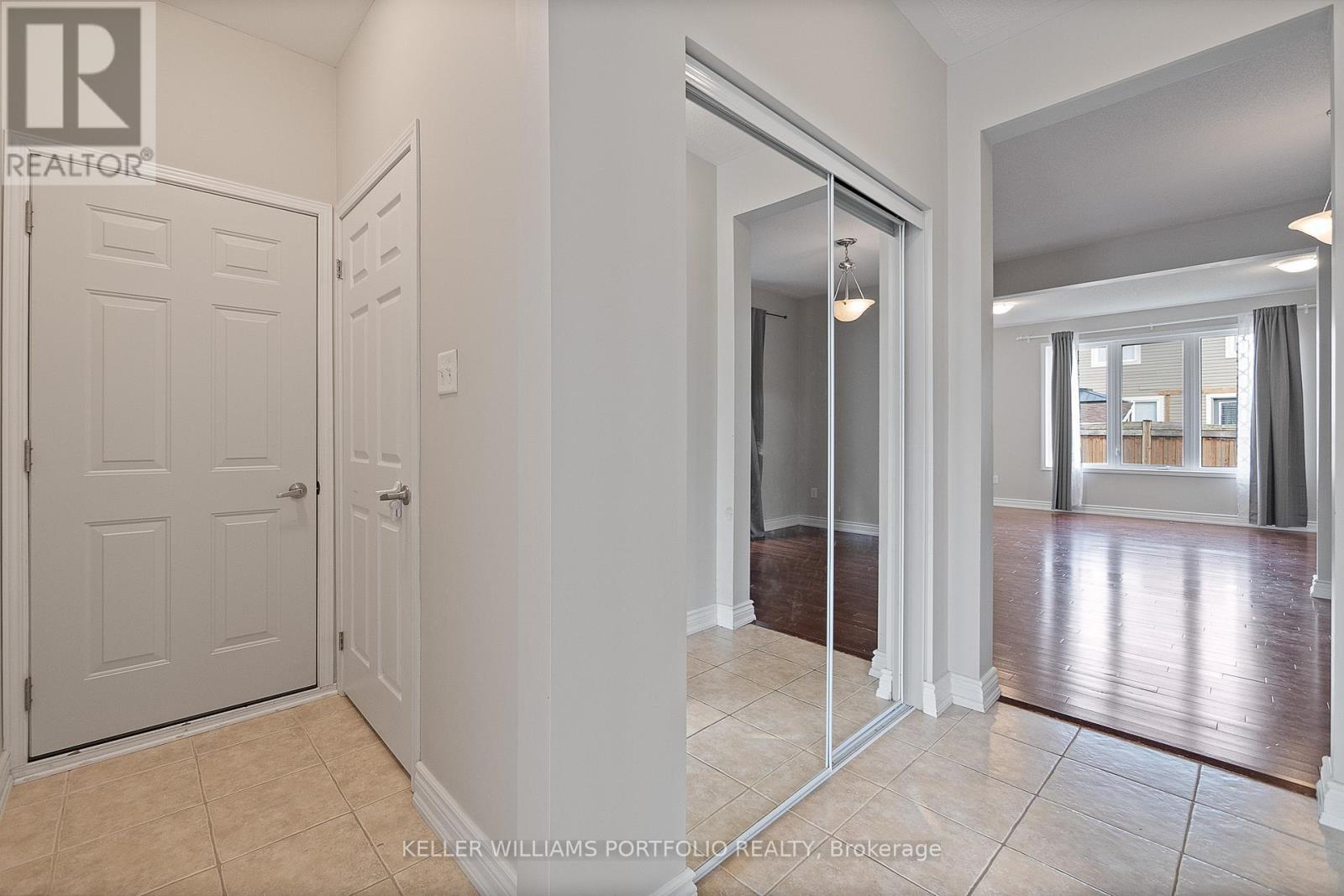 Photo 38 of 406 Grenke Place, Milton ON