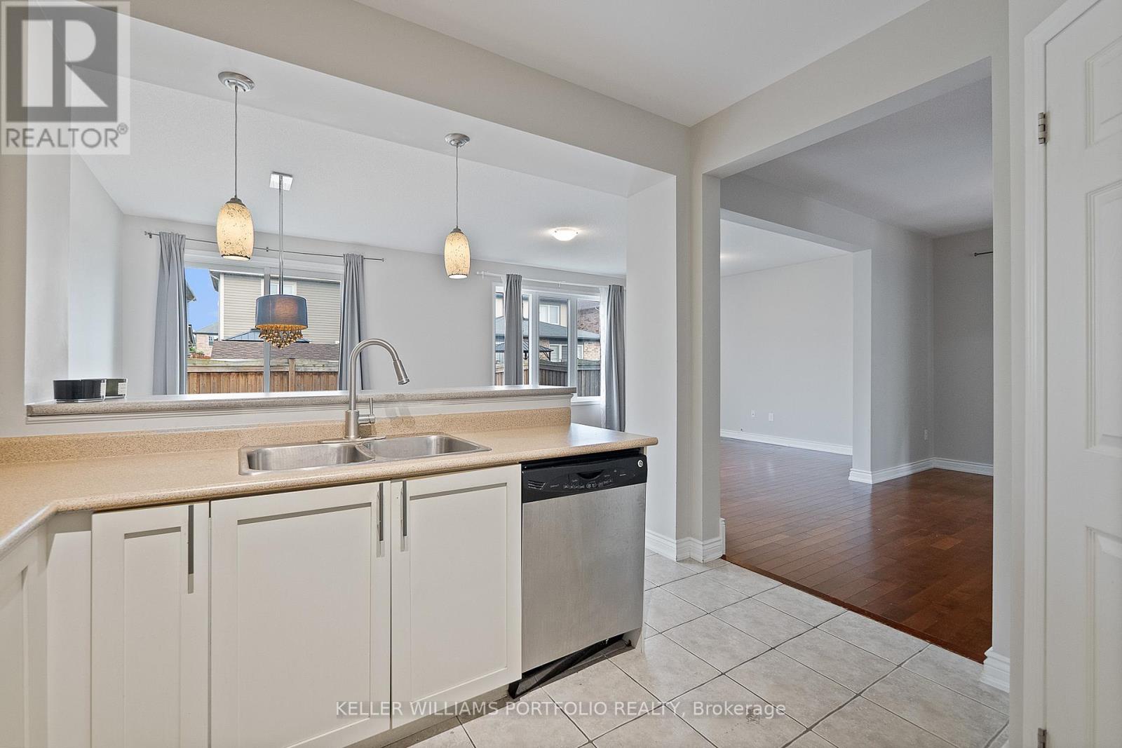 Photo 22 of 406 Grenke Place, Milton ON