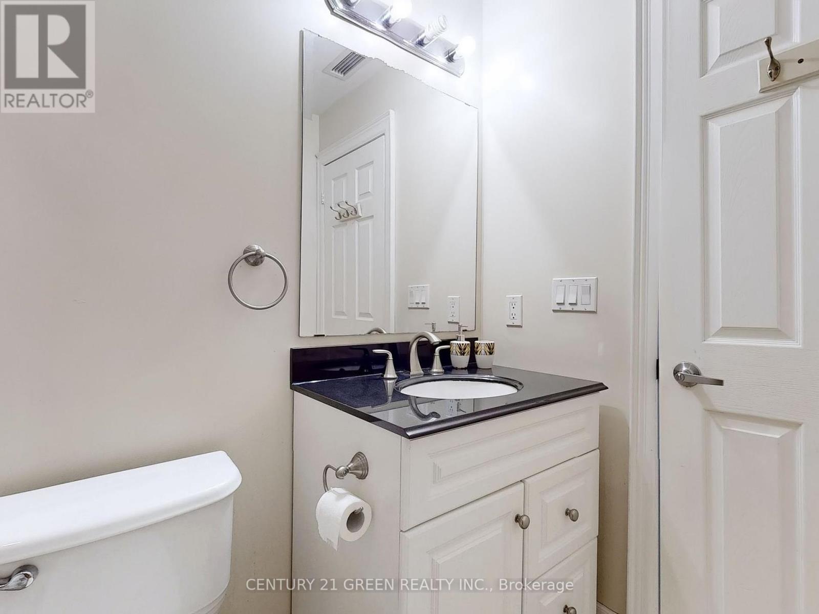 Photo 12 of 105 388 Prince Of Wales Drive, Mississauga ON