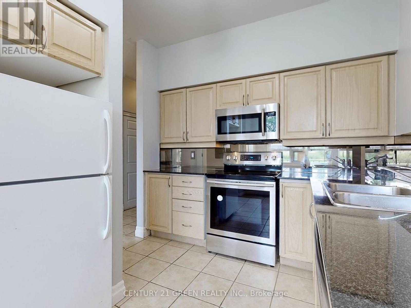 Photo 31 of 105 388 Prince Of Wales Drive, Mississauga ON
