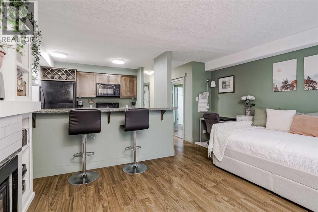 Single Family House Loft for Sale in    Avenue NE Crescent Heights Calgary 