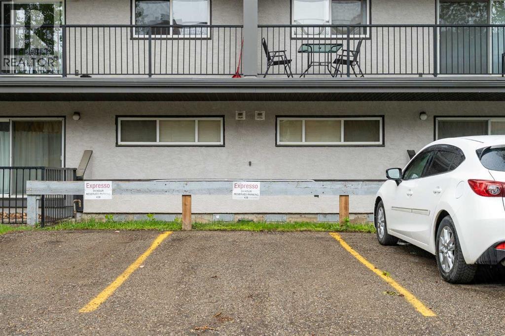Single Family House Loft for Sale in    Avenue NE Crescent Heights Calgary 