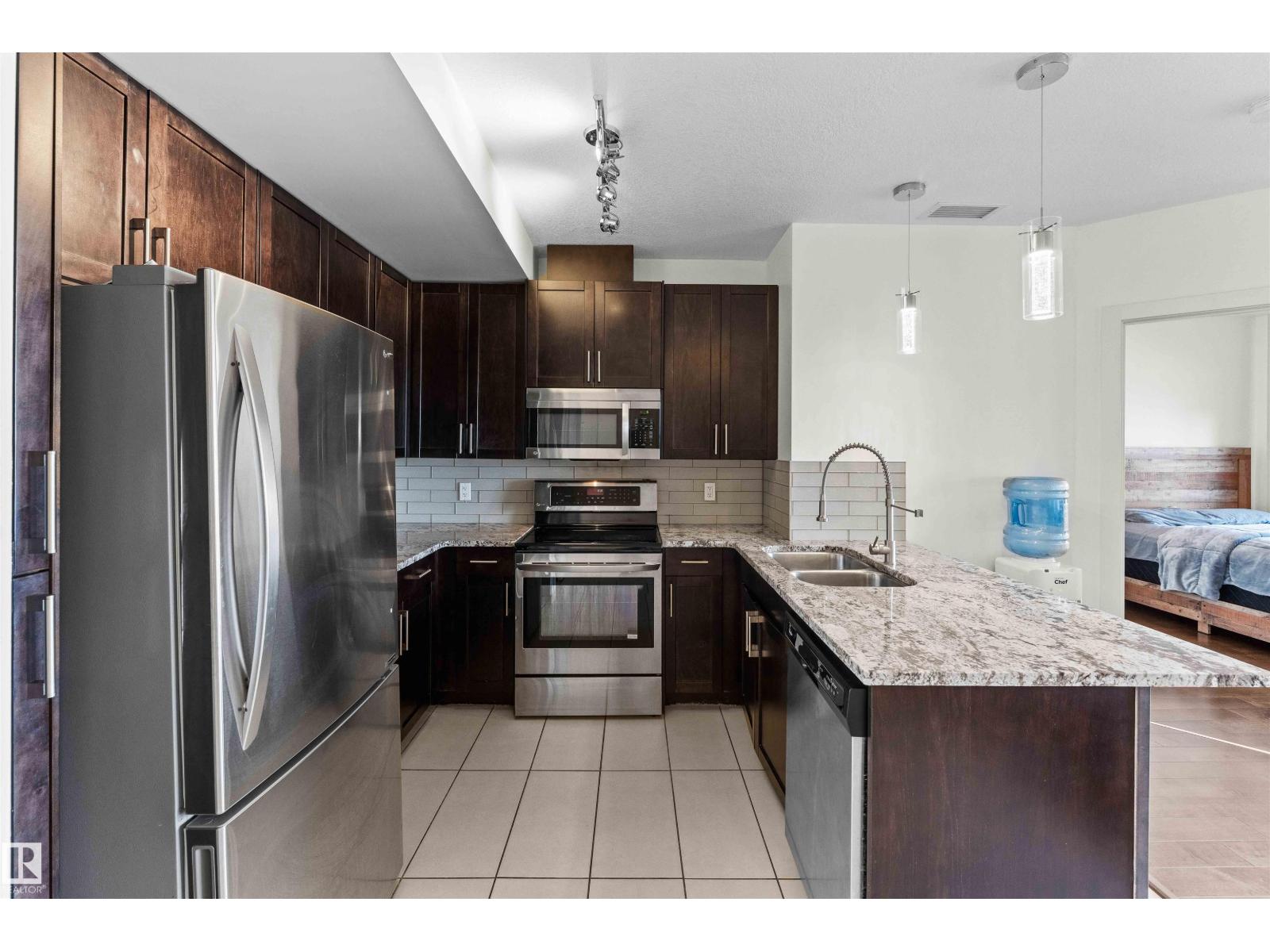 Photo 9 of 329 5151 Windermere Bv Sw, Edmonton AB