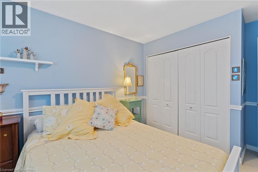 Photo 22 of 1383 Christina Court, Burlington ON