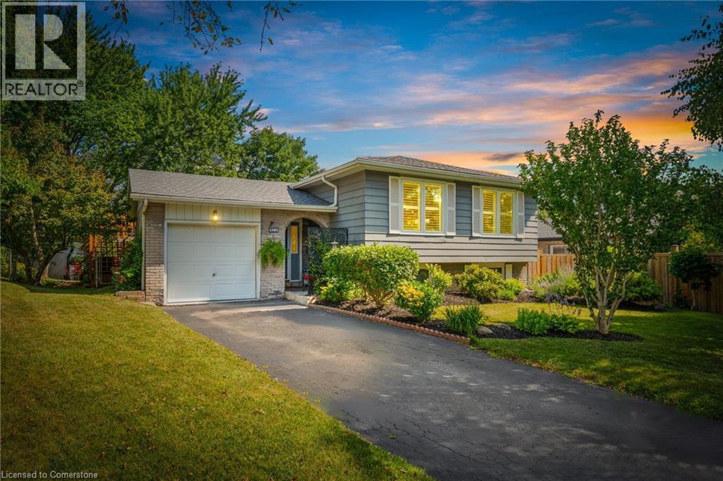 Photo 49 of 1383 Christina Court, Burlington ON