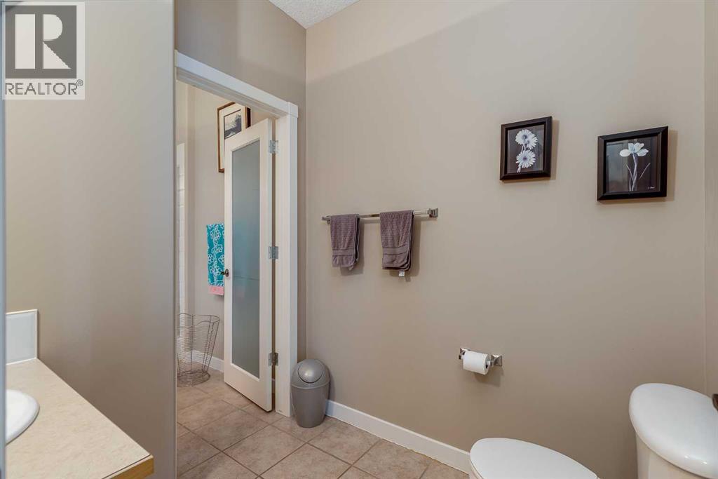 Single Family House 4 Level for Sale in  Patterson View SW Patterson Calgary 