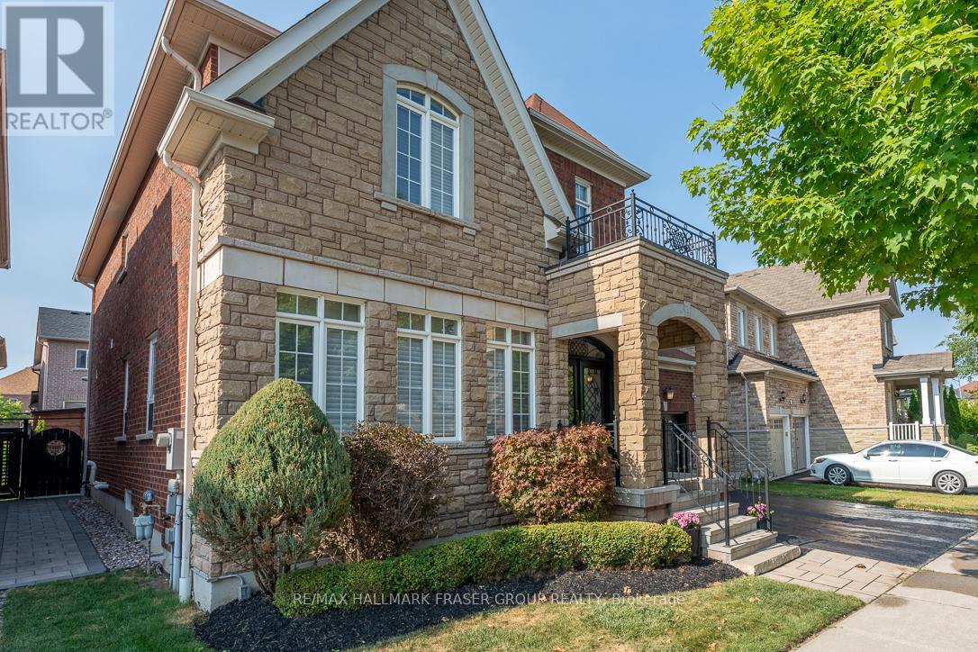 Photo 5 of 10 Weston Crescent, Ajax ON