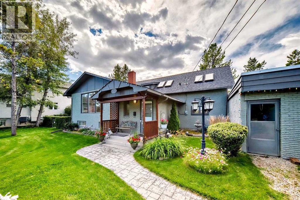 Single Family House 4 Level for Sale in  Bow Crescent NW Bowness Calgary 