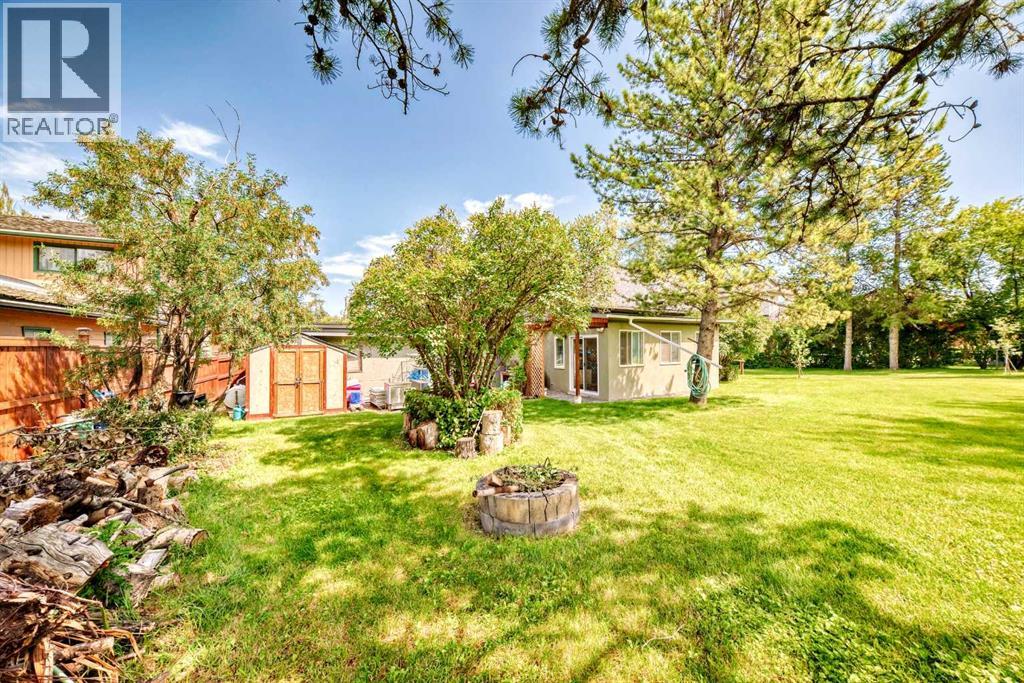 Single Family House 4 Level for Sale in  Bow Crescent NW Bowness Calgary 