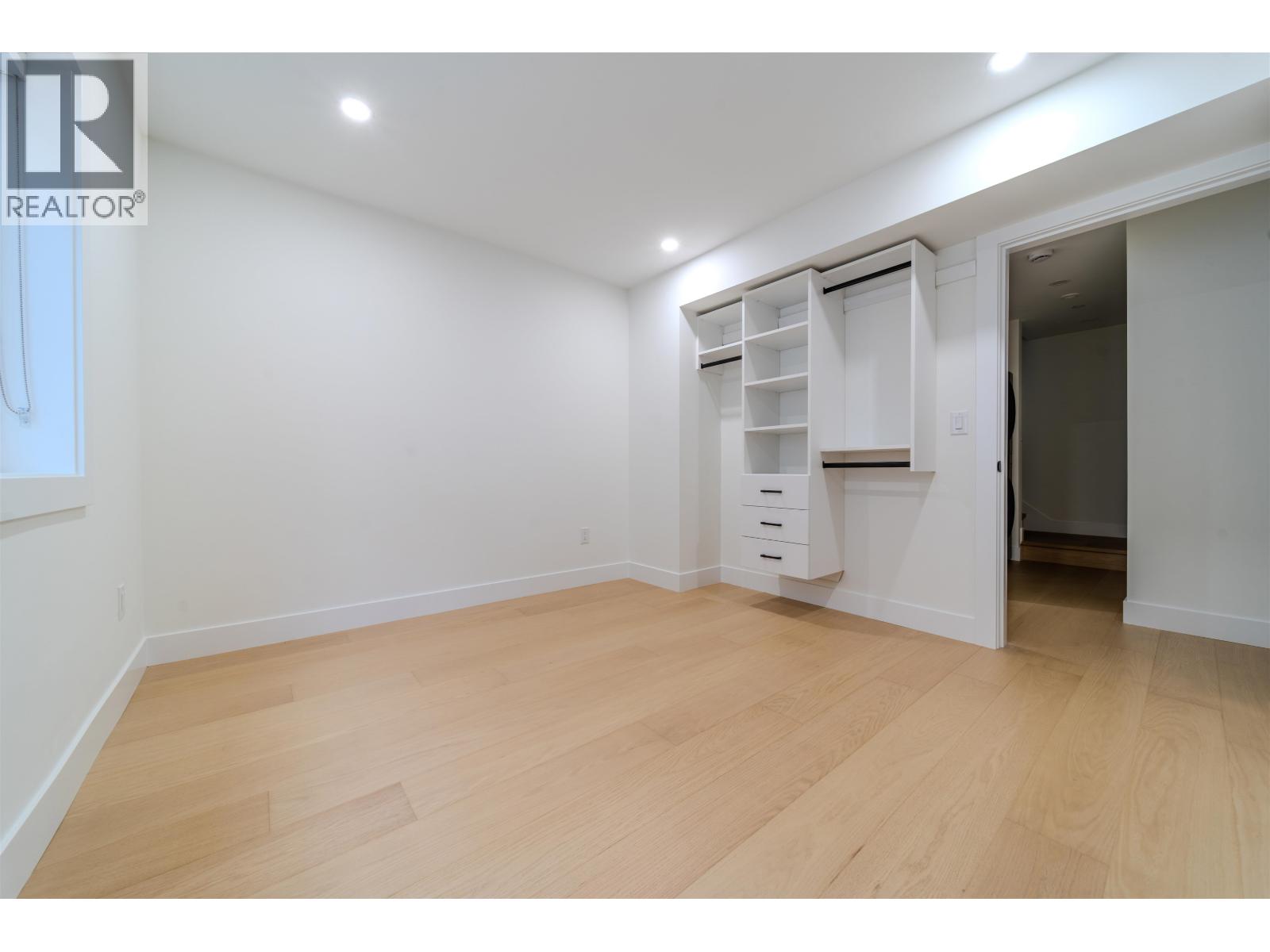 Photo 22 of 1 3576 E Pender Street, Vancouver BC