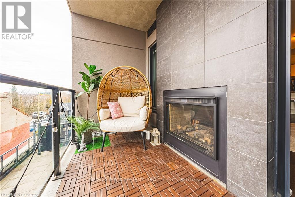 Photo 18 of 402 181 James Street N, Hamilton ON