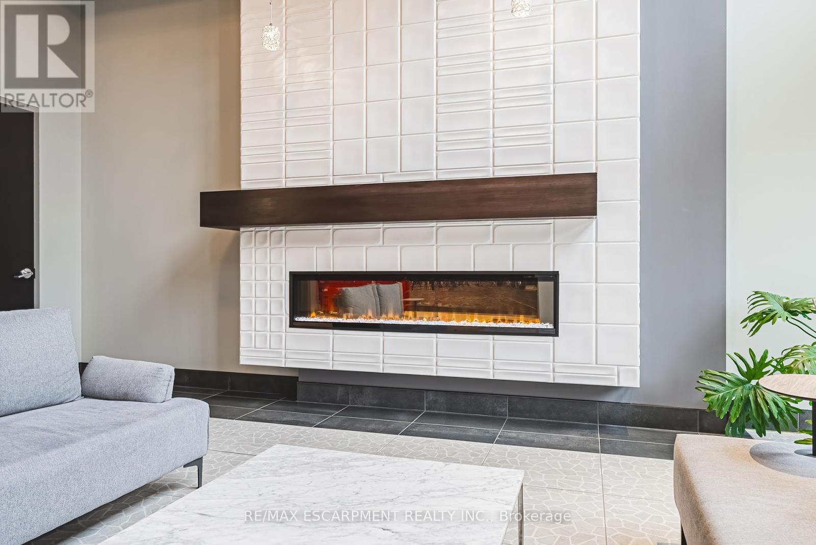 Photo 13 of 402 181 James Street N, Hamilton ON