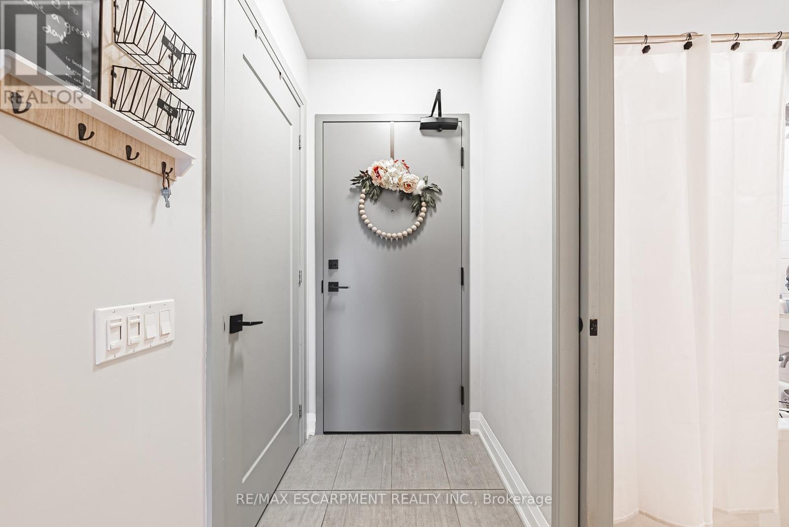 Photo 4 of 402 181 James Street N, Hamilton ON