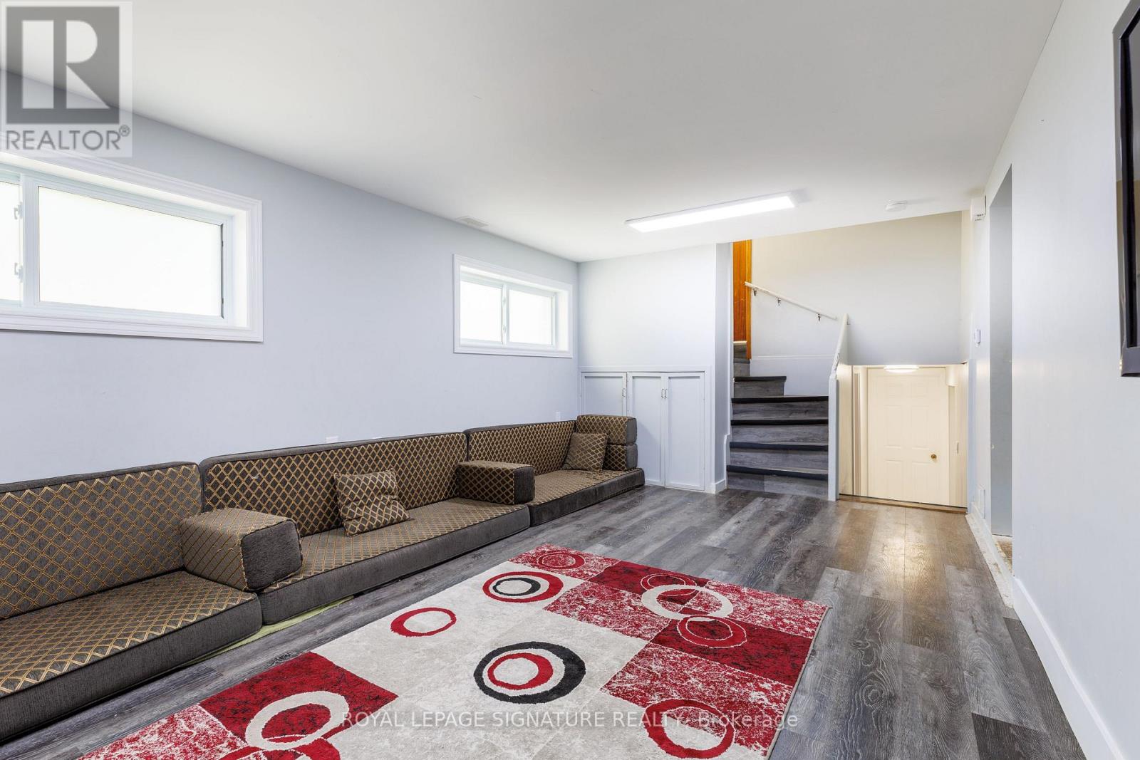 Photo 23 of 18 Silverdale Crescent, London South ON