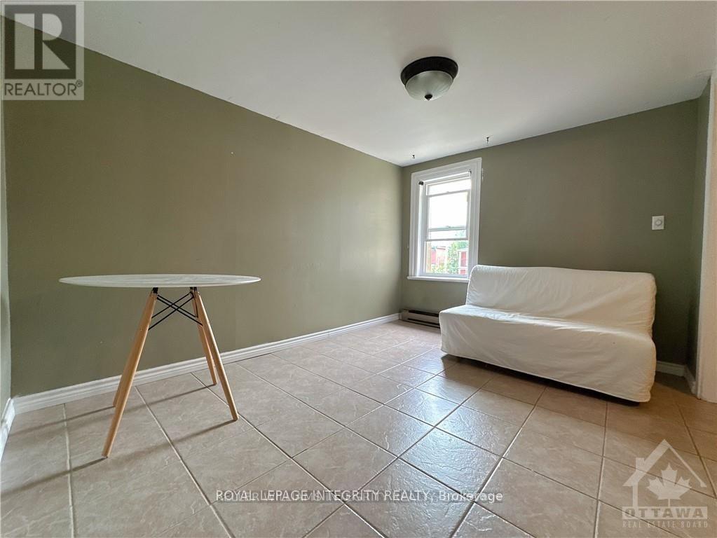 Photo 13 of 2 137 Elm Street, Ottawa ON