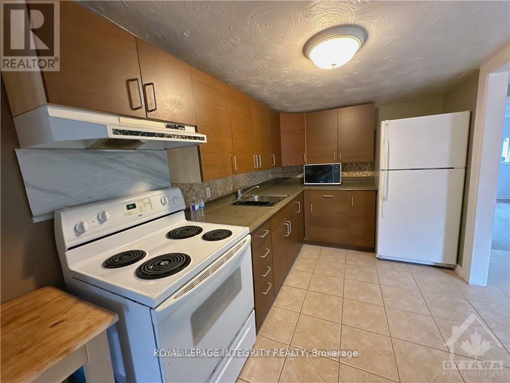 Photo 17 of 2 137 Elm Street, Ottawa ON