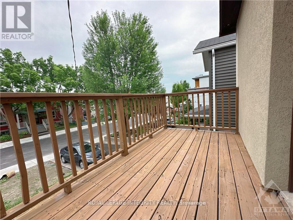 Photo 9 of 2 137 Elm Street, Ottawa ON