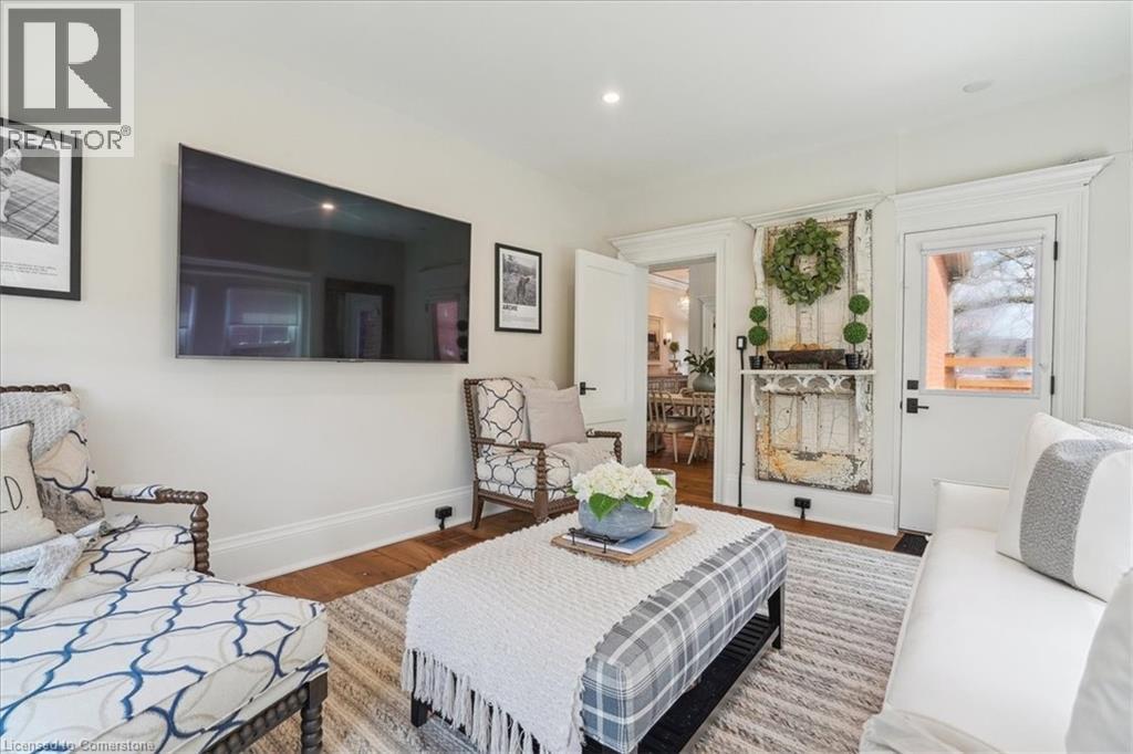 Photo 33 of 524 Locust Street, Burlington ON