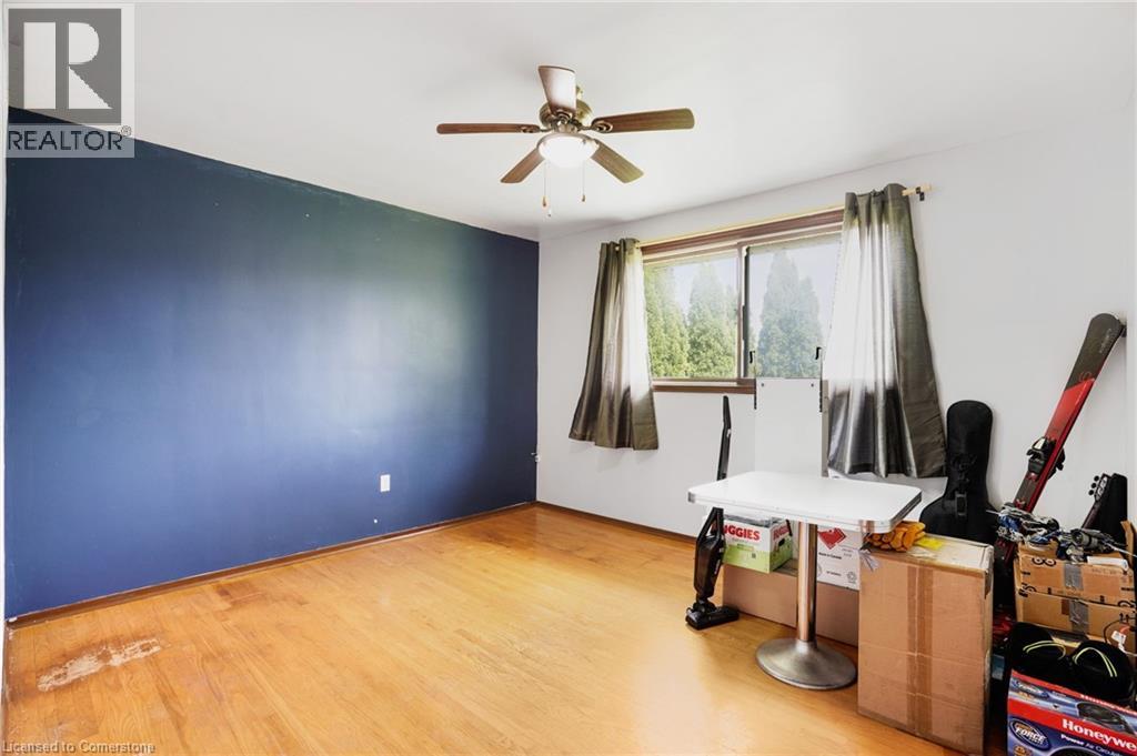 Photo 8 of 72 Eastbury Drive, Hamilton ON