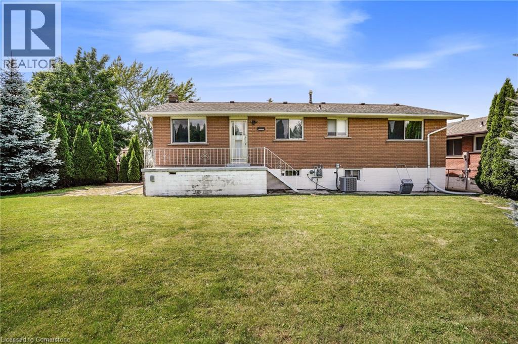 Photo 27 of 72 Eastbury Drive, Hamilton ON
