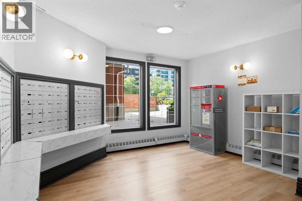 Single Family House Multi-level for Sale in    Avenue SW Beltline Calgary 